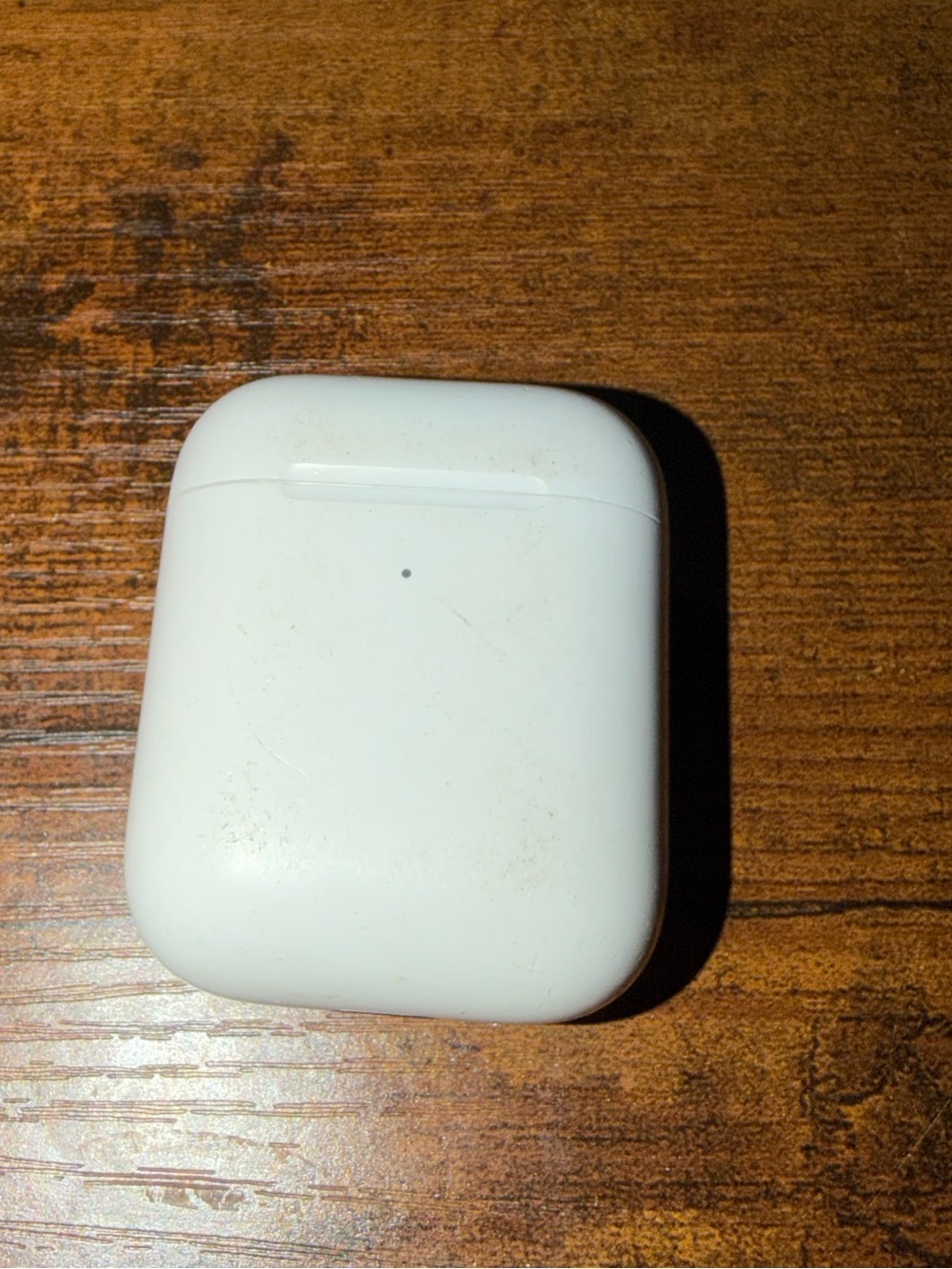 White Wireless Earbuds Charging Case - AirPods 1st Gen